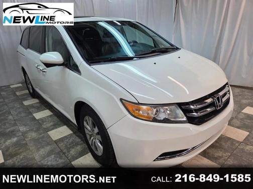 White 2015 Honda Odyssey EX-L