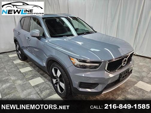 2020 Volvo XC40 T5 Momentum