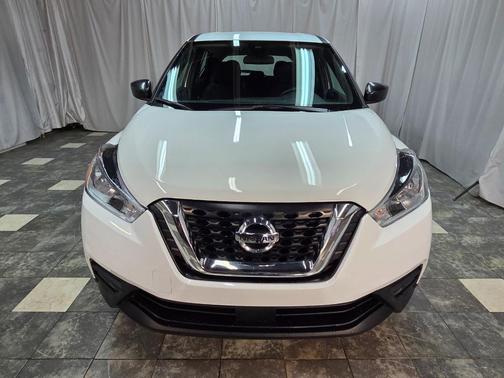 2020 Nissan Kicks S