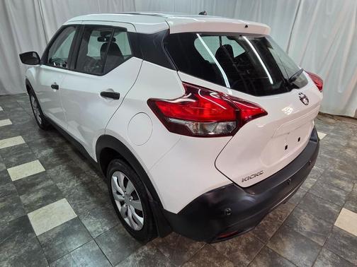 2020 Nissan Kicks S