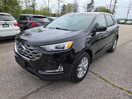 Agate Black Metallic 2022 Ford Edge SEL