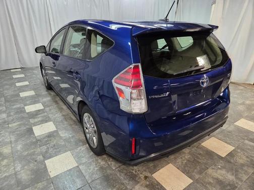 2017 Toyota Prius v Three