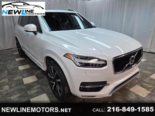 2018 Volvo XC90 T6 Momentum