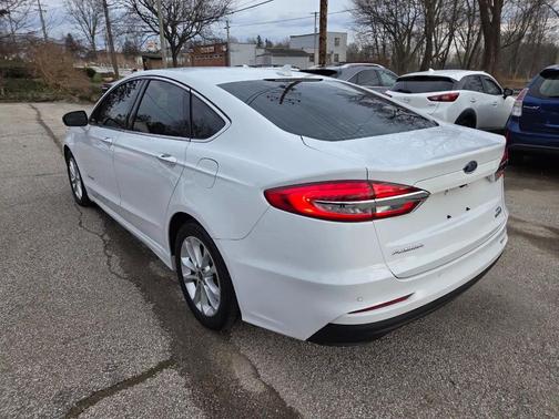 2019 Ford Fusion Hybrid SEL
