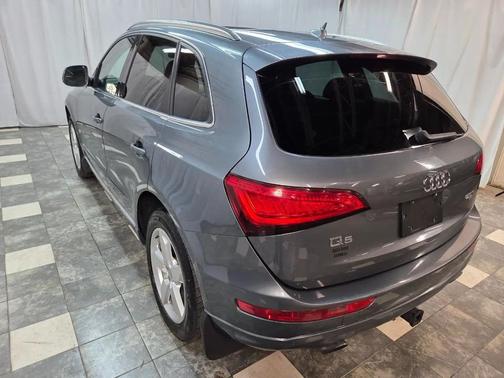 Monsoon Gray Metallic 2013 Audi Q5 2.0T Premium Plus