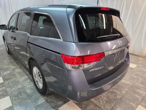 Modern Steel Metallic 2016 Honda Odyssey LX