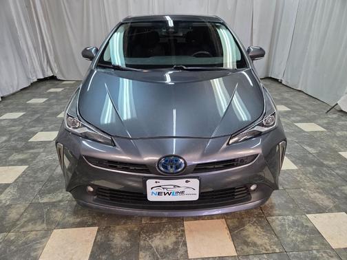 2021 Toyota Prius LE
