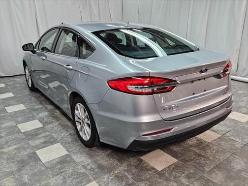 2020 Ford Fusion Hybrid SE