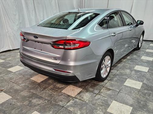 2020 Ford Fusion Hybrid SE