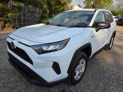 Super White 2021 Toyota RAV4 Hybrid LE