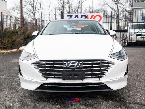 2022 Hyundai SONATA Hybrid Limited