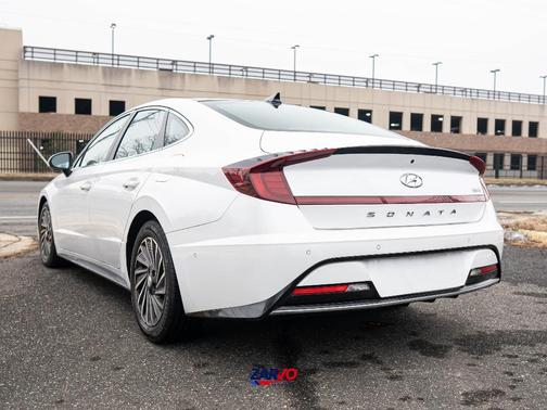 2022 Hyundai SONATA Hybrid Limited