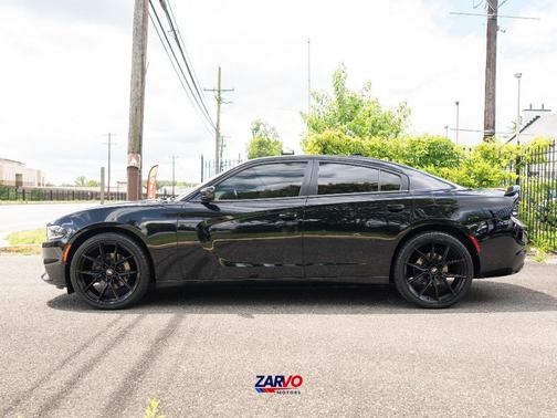 Black 2017 Dodge Charger SXT
