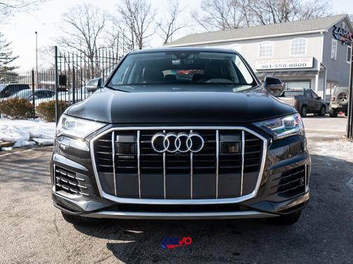 2023 Audi Q7 55 Premium