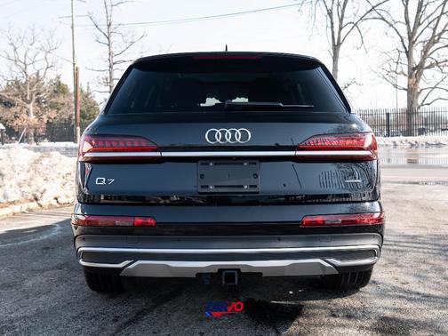 2023 Audi Q7 55 Premium