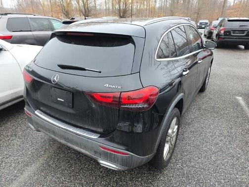 2021 Mercedes-Benz GLA 250 Base 4MATIC