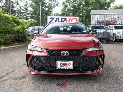 Burgundy 2019 Toyota Avalon XSE