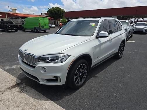 White 2017 BMW X5 sDrive35i