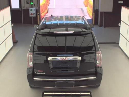 Black 2017 GMC Yukon Denali
