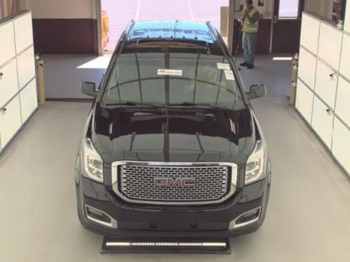 Black 2017 GMC Yukon Denali