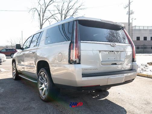 2016 Cadillac Escalade ESV Luxury