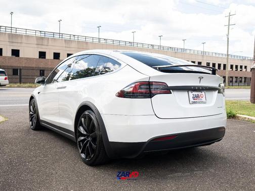 White 2019 Tesla Model X Long Range