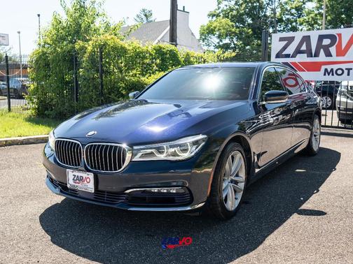 Blue 2016 BMW 750 i xDrive