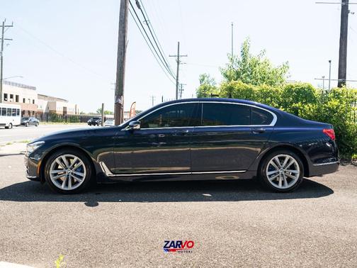 Blue 2016 BMW 750 i xDrive