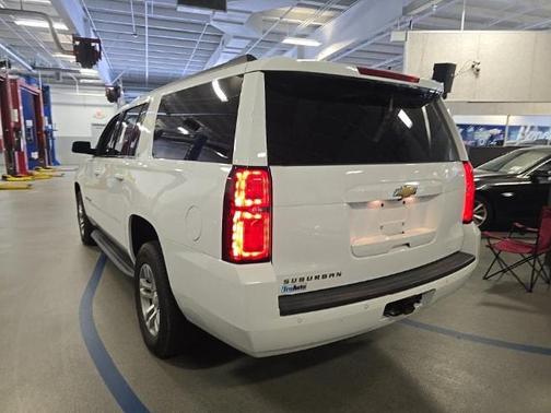 White 2019 Chevrolet Suburban LT