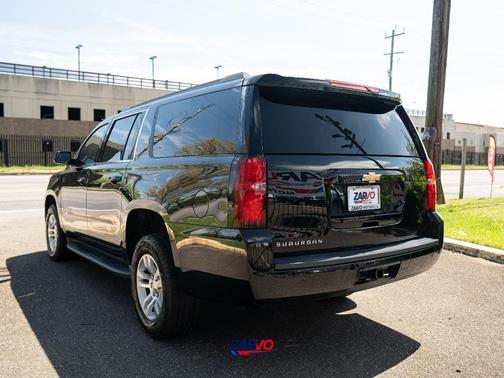 2017 Chevrolet Suburban LT