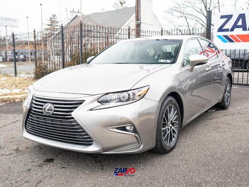2017 Lexus ES 350 Base