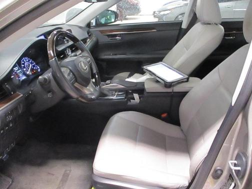 2017 Lexus ES 350 Base