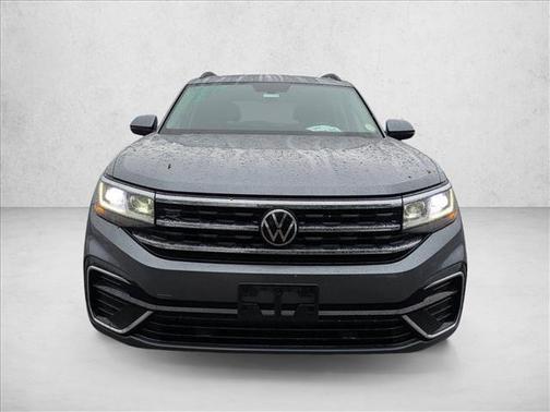 Platinum Gray Metallic 2021 Volkswagen Atlas 3.6L SE w/Technology