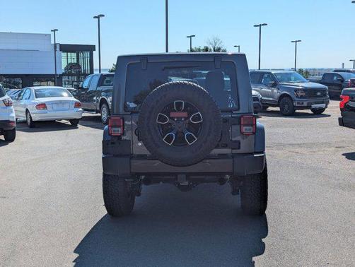 2017 Jeep Wrangler Unlimited Smoky Mountain 4x4