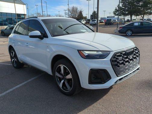 2023 Audi Q5 45 S line Premium Plus