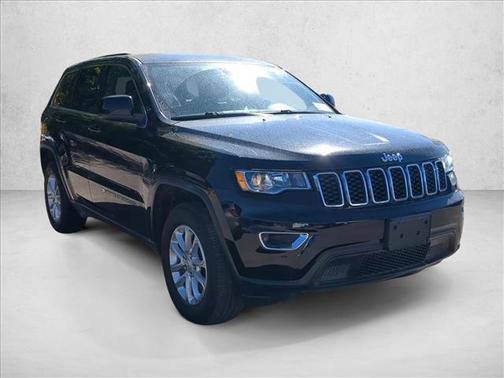 2022 Jeep Grand Cherokee Laredo
