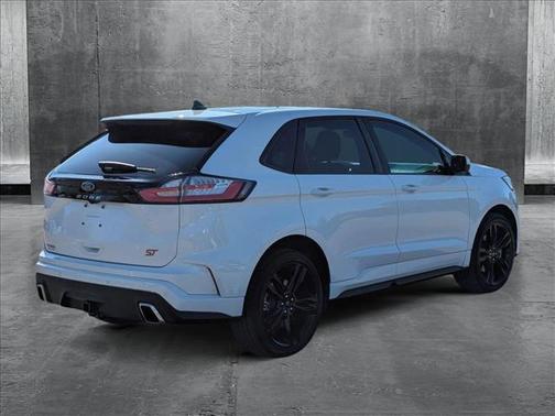 2021 Ford Edge ST