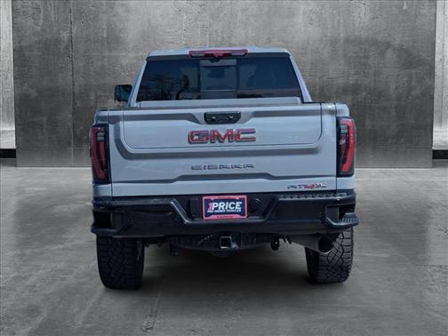 2024 GMC Sierra 2500 AT4