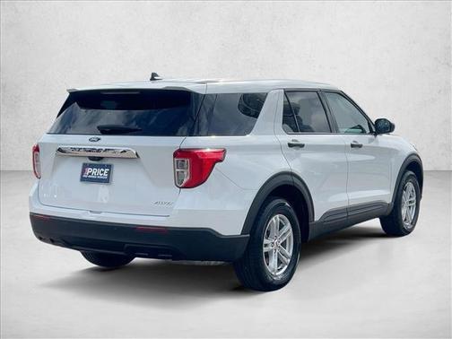 2023 Ford Explorer Base