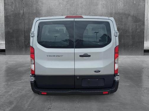2017 Ford Transit-150 XL