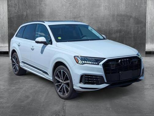 2023 Audi Q7 55 Premium Plus
