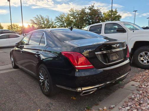 Victoria Black 2018 Genesis G90 5.0 Ultimate