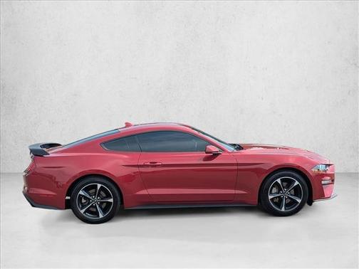 2021 Ford Mustang EcoBoost