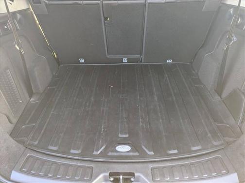 Gray 2018 Land Rover Discovery Sport SE