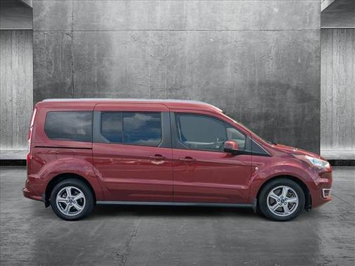 2019 Ford Transit Connect Titanium w/Rear Liftgate