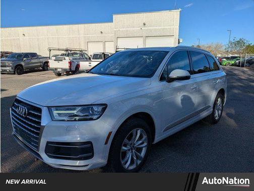 Glacier White Metallic 2019 Audi Q7 45 Premium