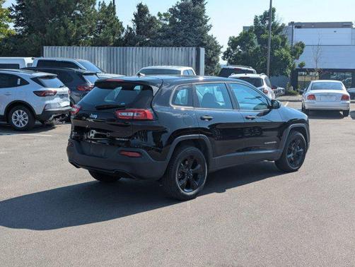 2017 Jeep Cherokee Sport