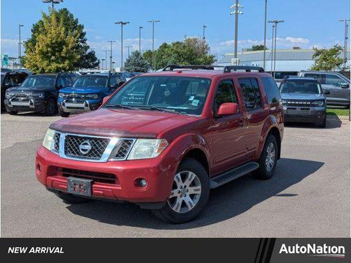 2010 Nissan Pathfinder SE