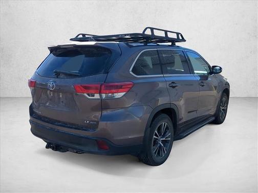 2017 Toyota Highlander LE Plus