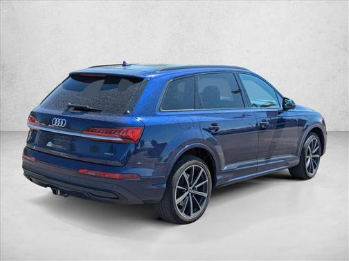 2021 Audi Q7 55 Premium Plus